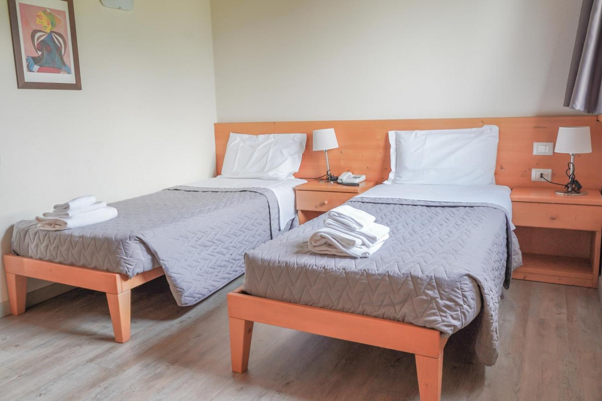 Al Ponte Garni Hotel Pergine Valsugana Room photo